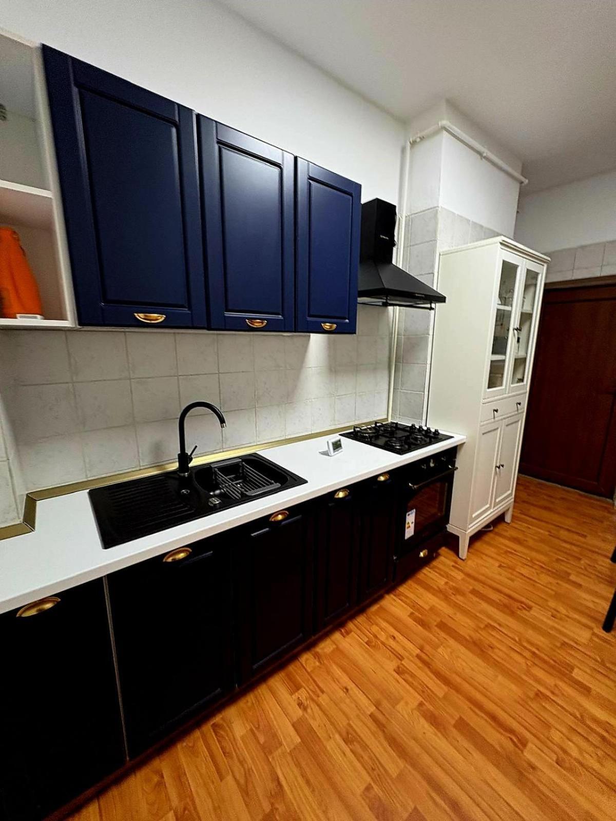 Boutique Old 3 * Bucureşti